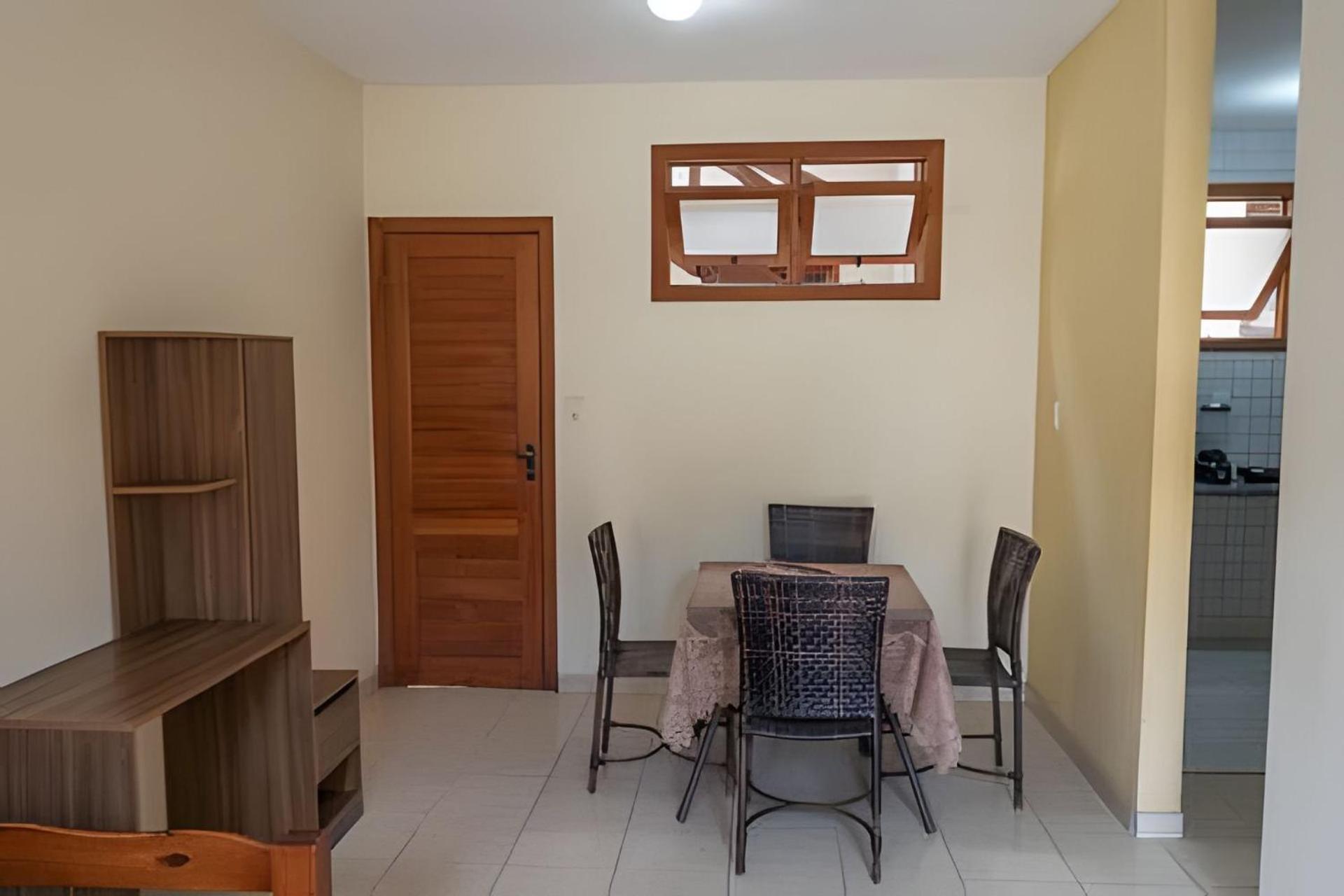 Holiday home Taperapuan Beachfront Haven: Poolside Retreat With Wi-fi