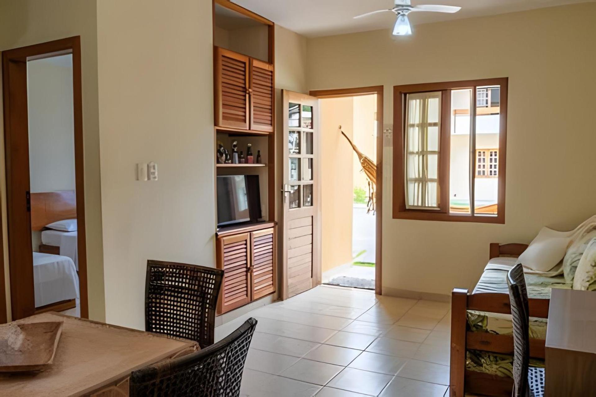 Holiday home Taperapuan Beachfront Haven: Poolside Retreat With Wi-fi