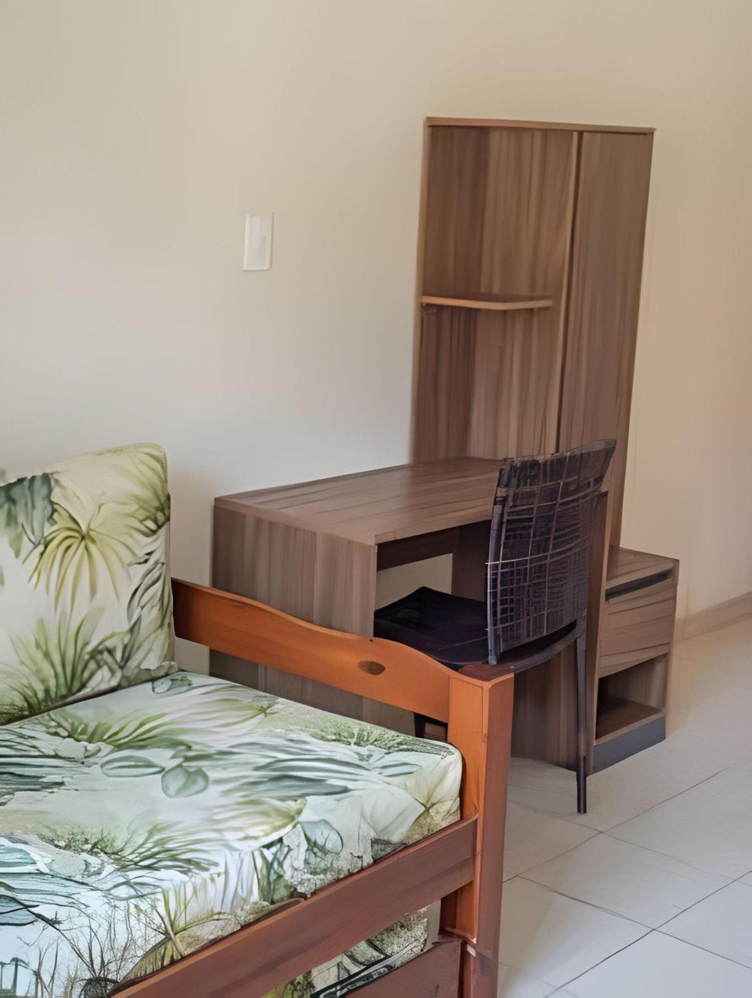 Holiday home Taperapuan Beachfront Haven: Poolside Retreat With Wi-fi *